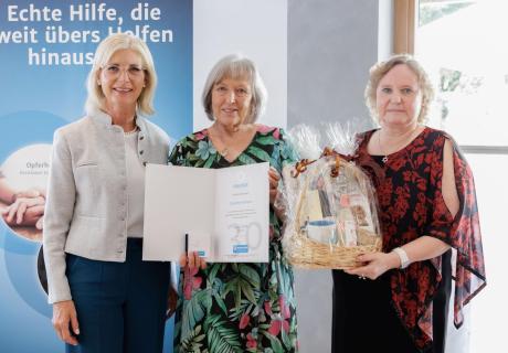 30 Jahre Außenstellenleitung durch Frau Hofmann (Bild Mitte)